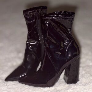 Steve Madden Black Patent Pointed Block Heel Ankle Boots